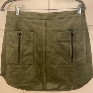 BCBG Maxazaria forest green mini skirt